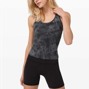 Lululemon cool tank race length size 4